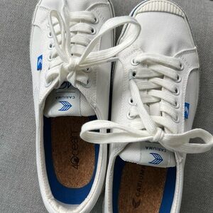 Cariuma White and Blue Canvas Sneakers 4 Ocean